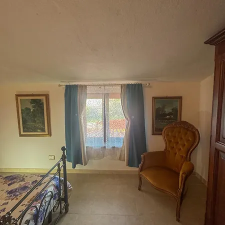 Al Piano Di Sopra Maison d'hôtes 3*